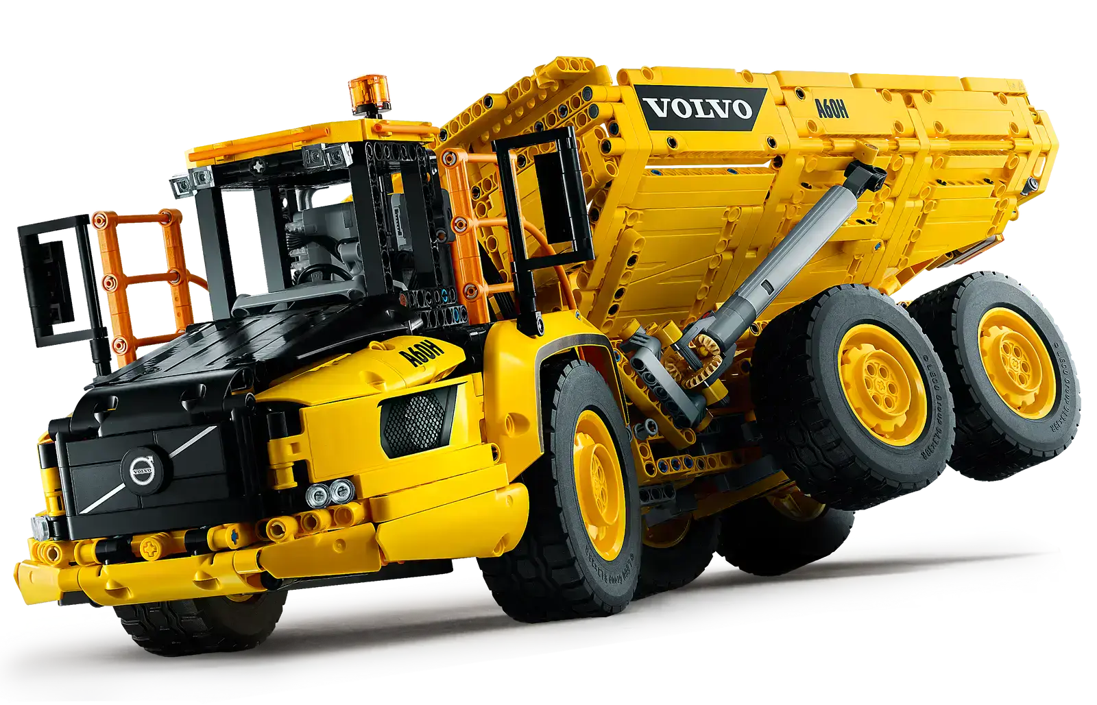 Блочный конструктор LEGO Technic Cамосвал 6x6 Volvo (42114) на дистанционном управлении